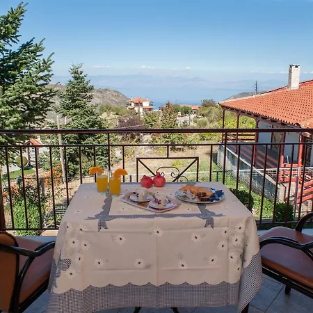 Holiday home 'mega Spileo' Mountain House Kalivitis