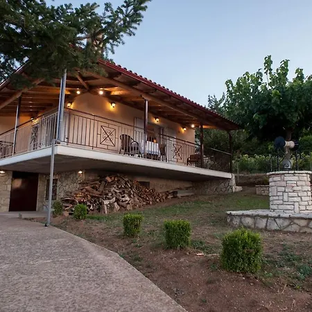 'mega Spileo' Mountain House Kalivitis