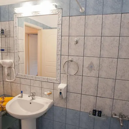 Holiday home 'mega Spileo' Mountain House Kalivitis