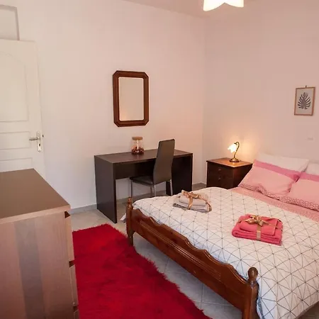 Holiday home 'mega Spileo' Mountain House Kalivitis