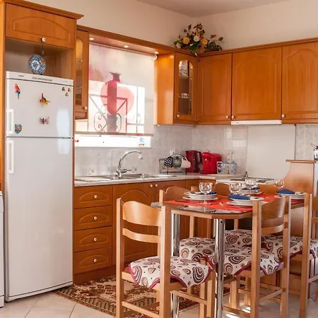 'mega Spileo' Mountain House בית נופש *