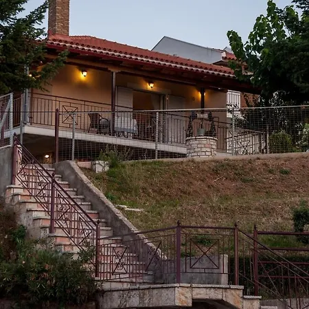 'mega Spileo' Mountain House * Kalivitis